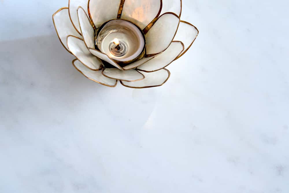 NVI - 43612 ELEGANCE Gold lerakóasztal ⌀45 - white marble (6)